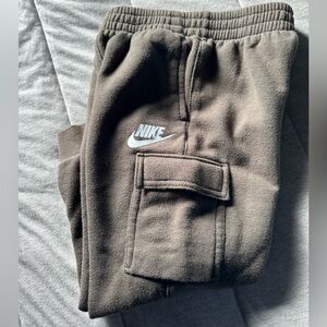 Nike Cargo Joggers